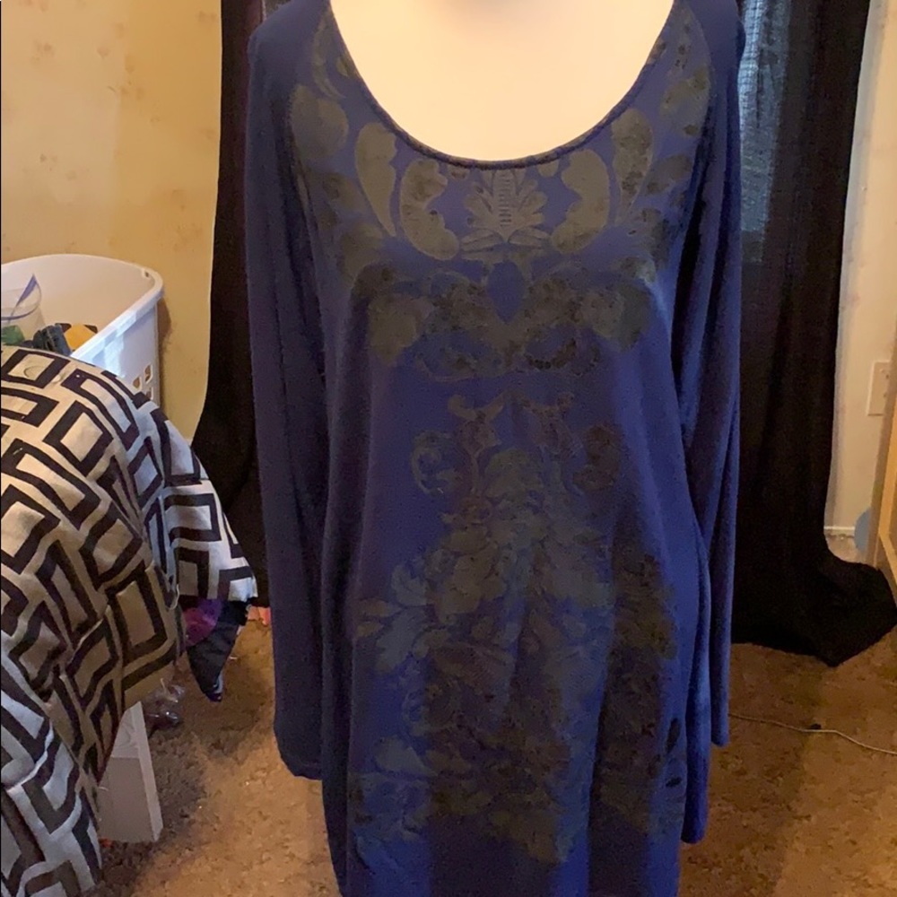 Soma size Large. Live.  Lounge.  Wear.